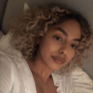 Meet your Posher, Jillian